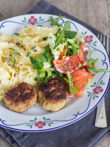 Citronpasta med kycklingspett