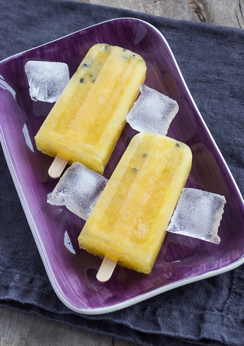 Ananas- och passionsfruktpaletas