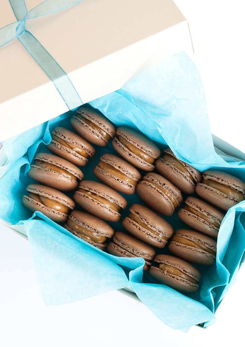 Chokladmacarons med Dulce de Leche och flingsalt