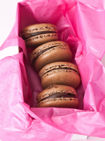 Chokladmacarons med havssalt