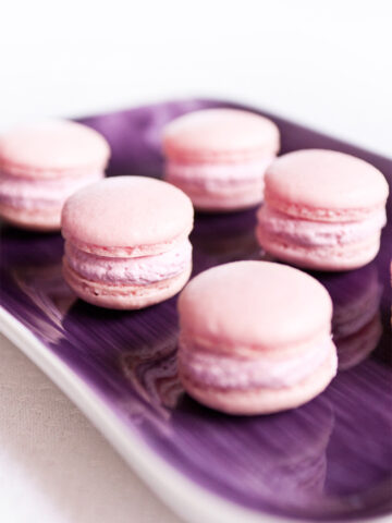 Hallonmacarons