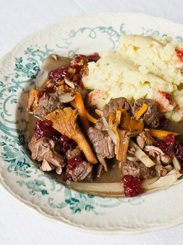 Älggryta med potatispuré