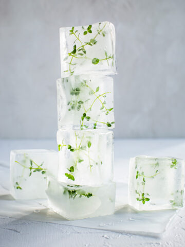 Isbitar med citrontimjan