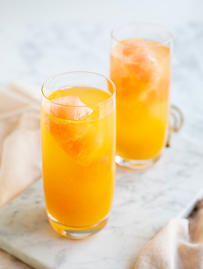 Istärningar av röd grapefrukt